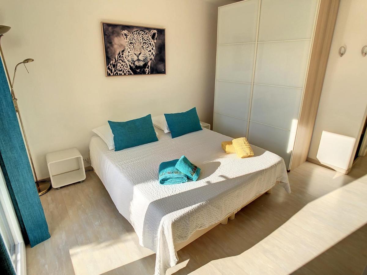 3 Bedrooms Villa Near Cannes - Pool & Jacuzzi - Sea View Mandelieu Exterior foto