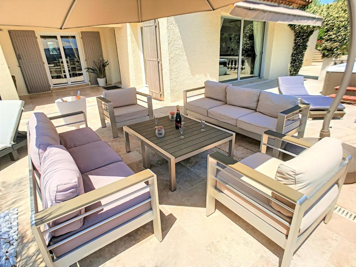 3 Bedrooms Villa Near Cannes - Pool & Jacuzzi - Sea View Mandelieu Exterior foto